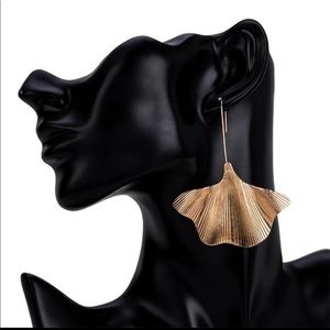 Gold leaf earrings